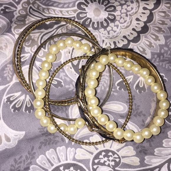 Bebe Bracelet Set - Picture 2 of 3